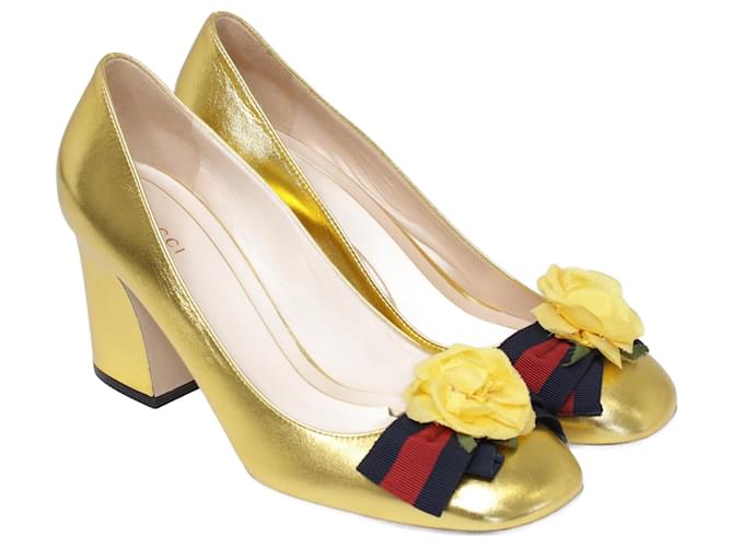 Gucci Metallic Gold Web Bow Rose Pumps Golden Leather  ref.1035115