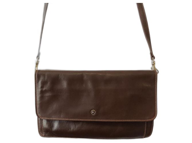 Bolsa clutch de couro vintage Marrom