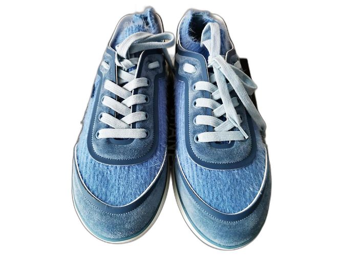 Chanel Sneaker blau