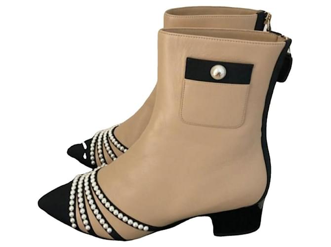 Cambon New Chanel ankle boots Leather  ref.1037991
