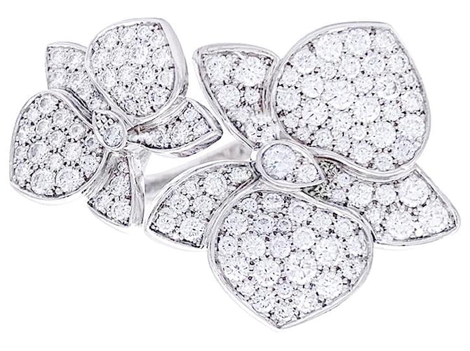 Bague Cartier, "Caresse d'Orchidées", or blanc, diamants.  ref.1038064