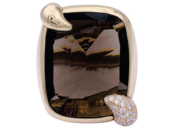Pomellato ring, “Ritratto”, Pink gold, smoky quartz and diamonds.  ref.1038067