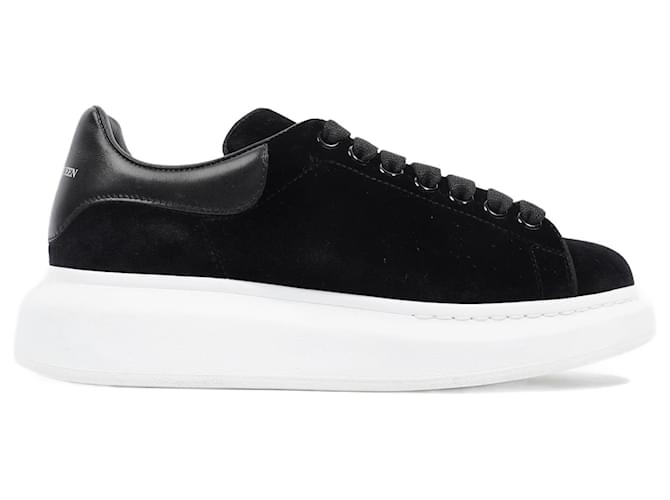 Sneaker oversize Alexander McQueen in velluto nero EU 38 UK 5 ref.1038109 Joli Closet