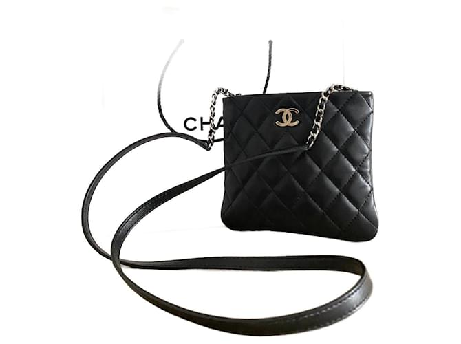 Chanel Saddlebags Black Leather  ref.1038983