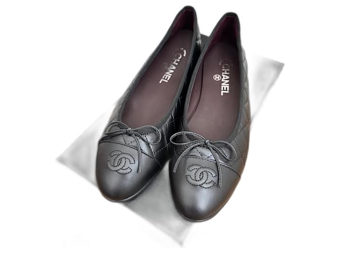 Chanel Classic ballet flat Black Leather  ref.1039200