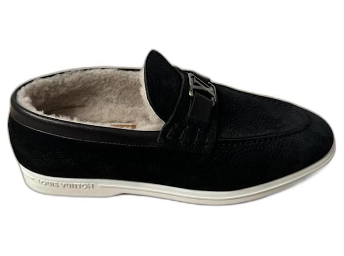 Louis Vuitton Loafers Slip ons Black Leather Fur  ref.1039368