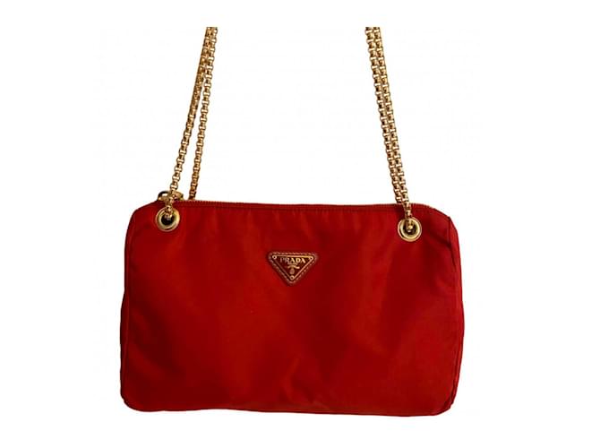 Prada Handtaschen Rot Synthetisch  ref.1039382