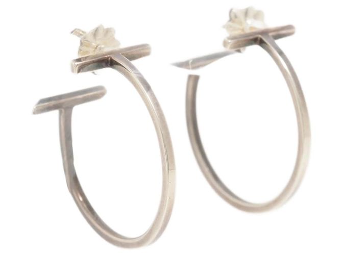 Tiffany & Co Boucles d'oreilles créoles T Wire argentées