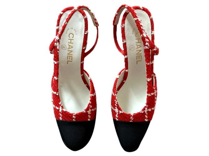 Chanel Tacchi Rosso Tweed