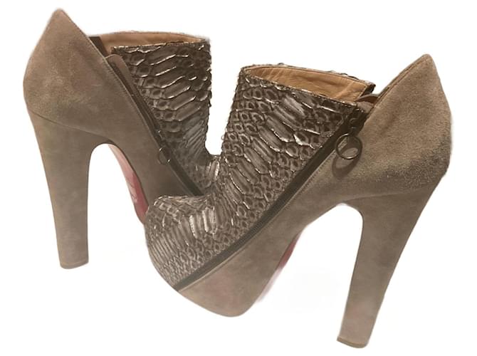 Christian Louboutin 4A Bootie Silvery Exotic leather  ref.1041110
