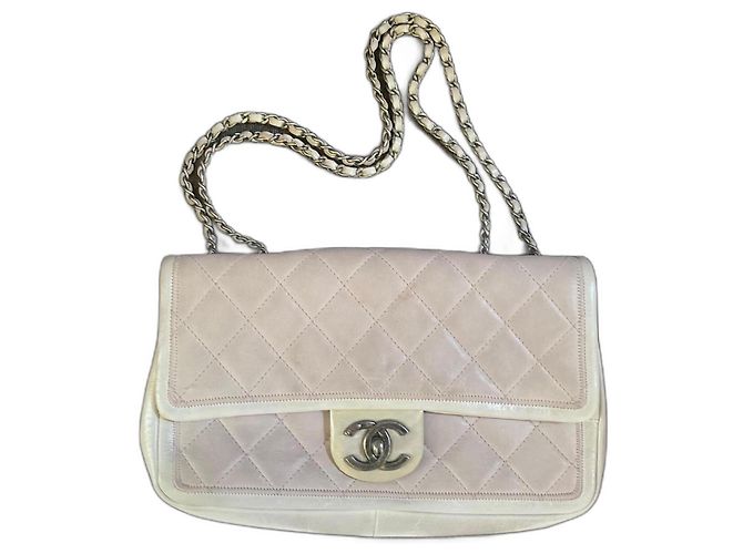 Bolsa Chanel de couro rosa
