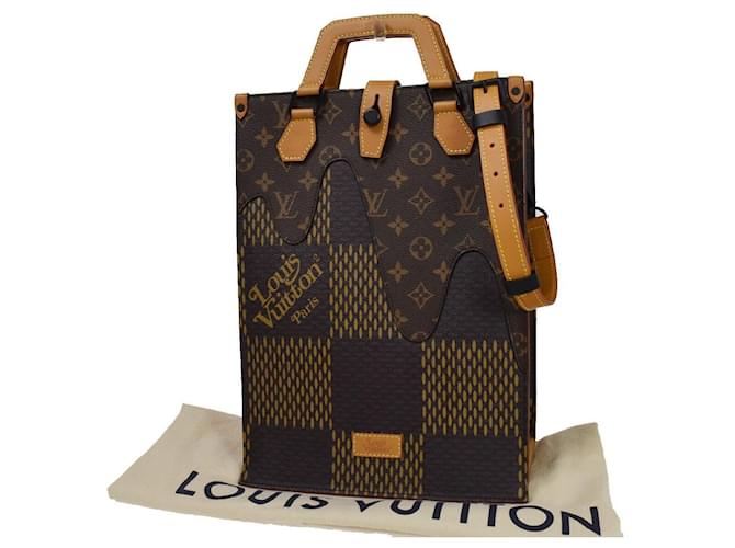 Louis Vuitton Nigo Marrone Tela  ref.1042438