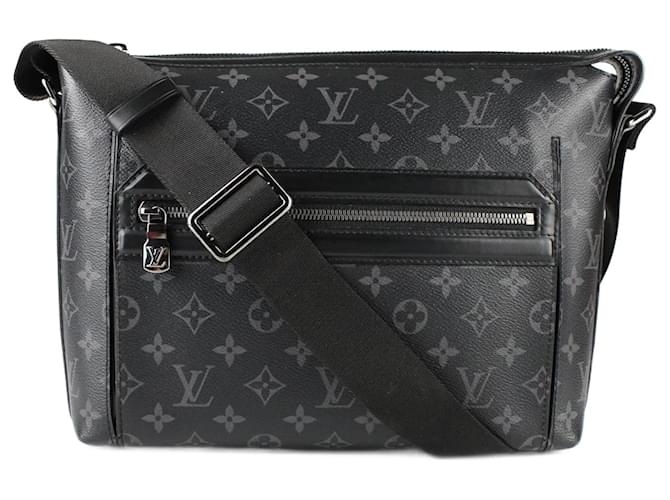 Louis Vuitton Bags Black Leather  ref.1042754