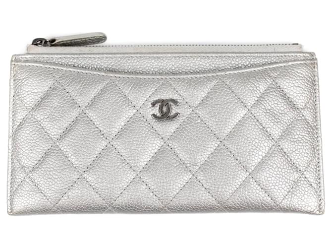 CHANEL Wallets Timeless/classique Silvery Leather  ref.1042796