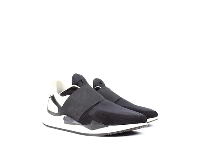 Givenchy trainers Black Polyester  ref.1042803