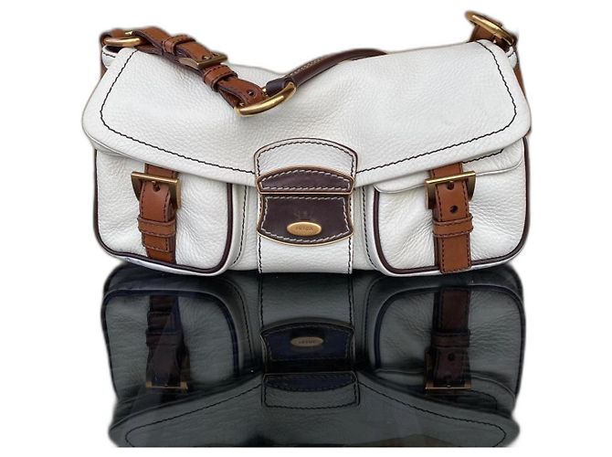 Prada Handtasche aus Leder Weiß