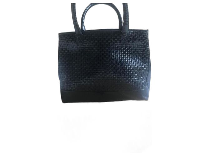 Bolso Fendi de cuero tejido negro