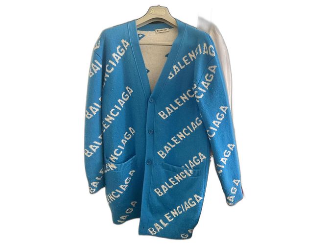 Balenciaga Cardigan mit Logo blau weiß Wolle