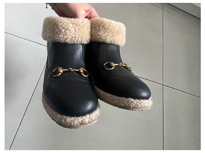 Botines Gucci de piel negros