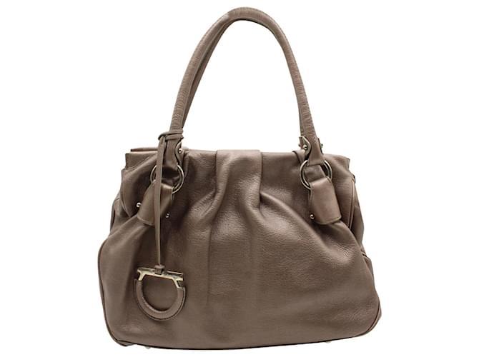 Salvatore Ferragamo Shoulder Bag in Brown Leather  ref.1047915