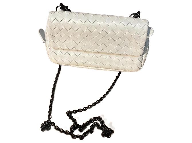 Bottega Veneta Monedero Blanco