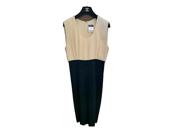 Chanel Dresses Beige Wool  ref.1049523
