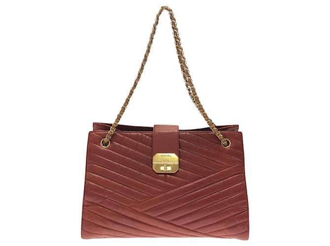 Chanel V-Stich Red Leather  ref.1051045