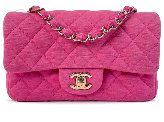 Chanel discount pink pouch