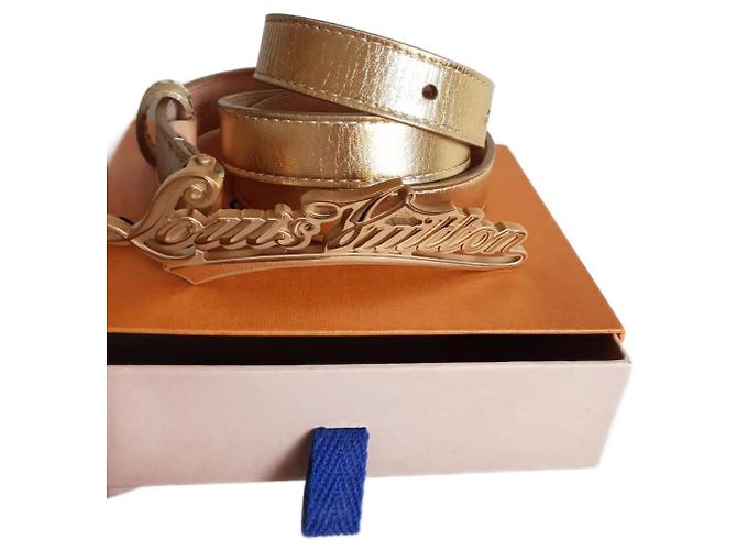 Louis Vuitton Gürtel Gold Leder 80 cm Golden