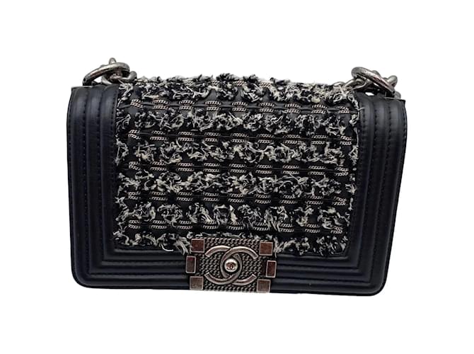 CHANEL  Handbags T.  tweed Black  ref.1052707