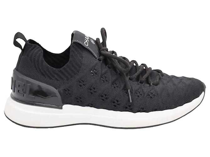 Chanel Knit Mesh Sneakers in Black Synthetic Canvas  ref.1053046