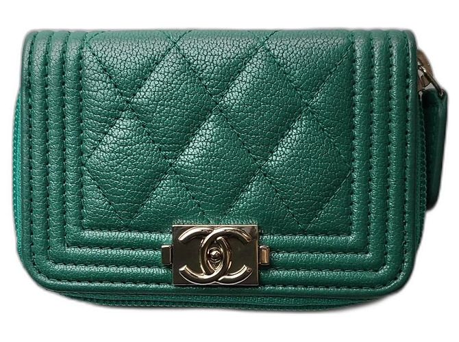 Monedero Chanel Boy Verde