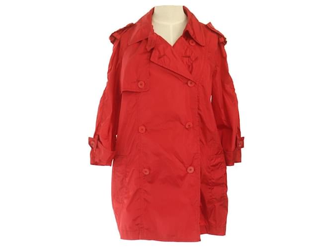 Louis Vuitton trench coat Red Polyamide  ref.1054733