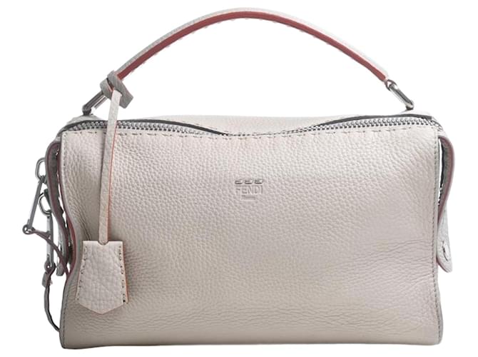 Fendi Selleria Beige Cuero  ref.1055673