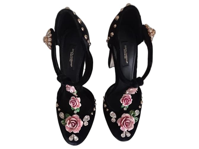 Dolce & Gabbana Dolce and Gabbana rose pumps Black Velvet  ref.1056050