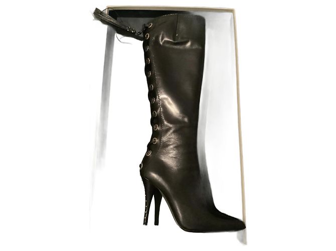 Yves Saint Laurent Botas de piel negras Y ves-Saint-Laurent Negro