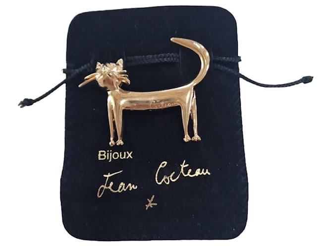 Autre Marque Broche Le Chat de Jean Cocteau - Joia estampada com bolsa original - Novo Dourado Metal  ref.1056642