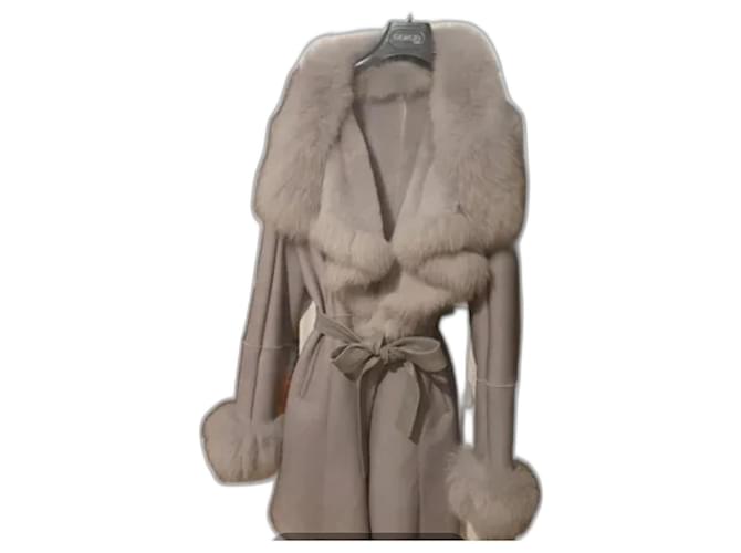 Giorgio Superb fur coat Grey Leather  ref.1056859