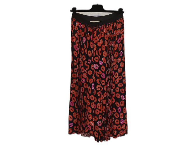 SAIA LONGA MARNI EM VISCOSE . Preto Branco Vermelho