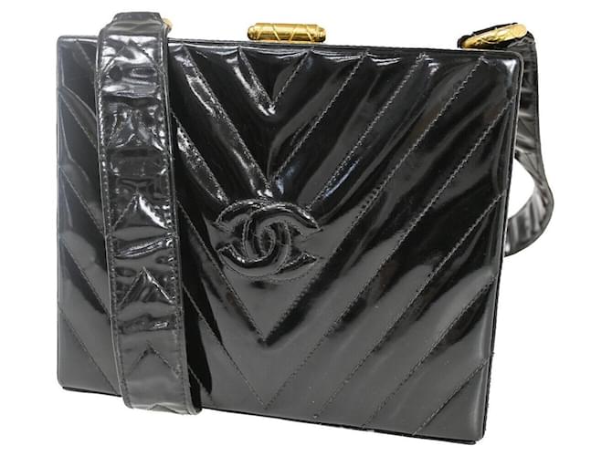 Chanel V-Stich Black Patent leather  ref.1059107