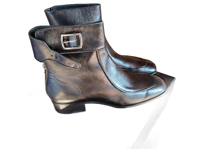Yves Saint Laurent Ankle Boots Black Leather  ref.1059447