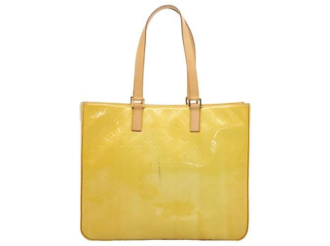 Louis Vuitton Columbus Yellow Patent leather  ref.1059936