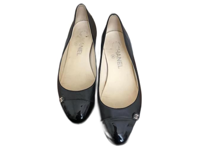 Chanel Zapatillas de ballet Negro Cuero  ref.1060611