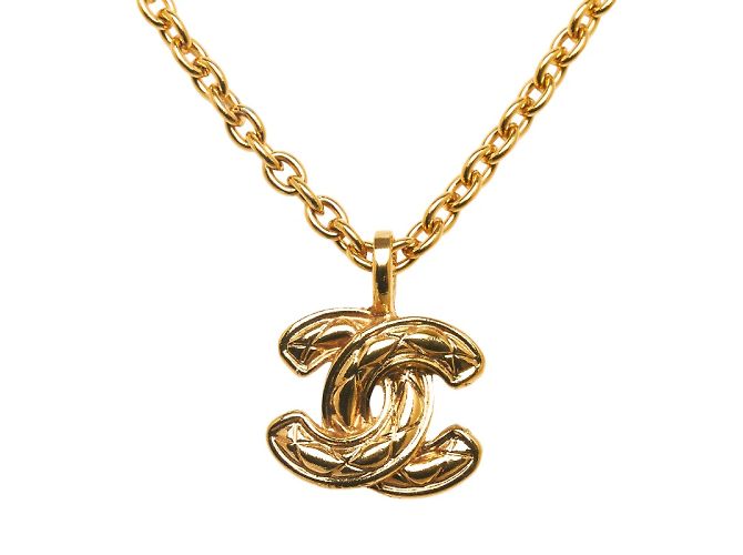 Chanel Collana con ciondolo logo CC trapuntato D'oro