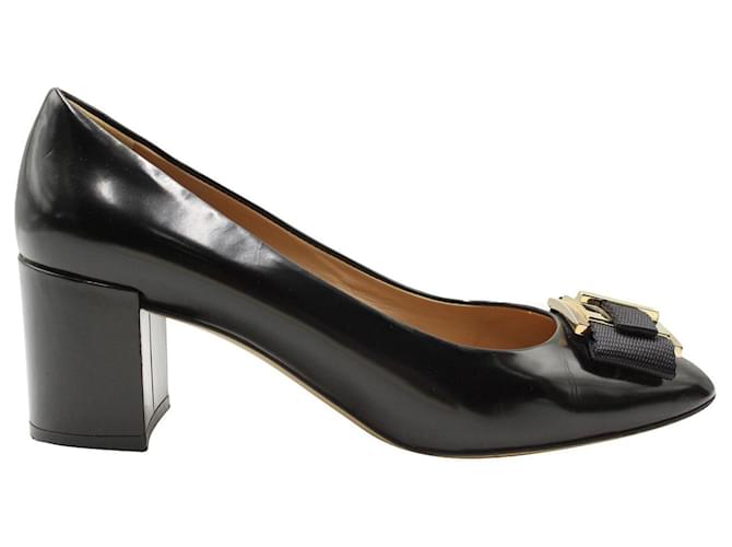 Salvatore ferragamo block deals heel pumps