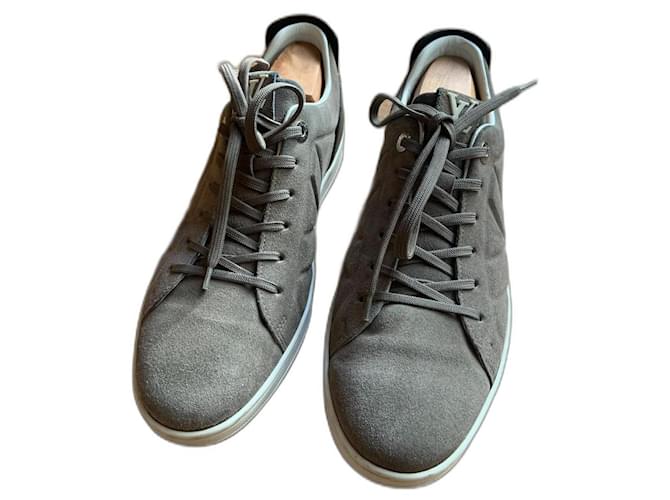 Louis Vuitton Sneakers - Vintage Model Grey Leather Nubuck  ref.1061865