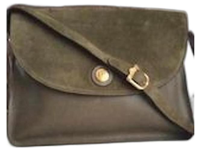 Fendi Handbags Olive green Leather  ref.1061868