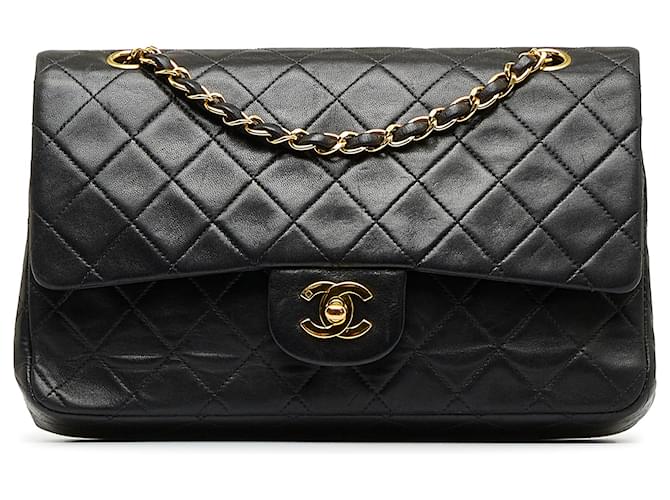Chanel Black Medium Classic Lambskin Double Flap Leather ref.1061958 - Joli  Closet