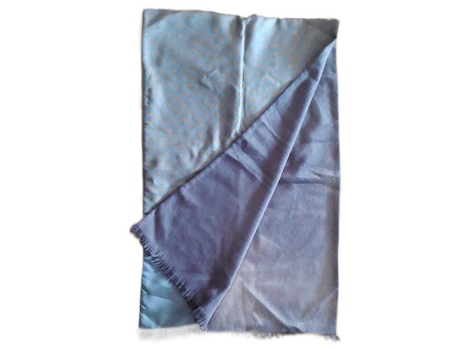 Sciarpa Hermès blu in seta e angora 