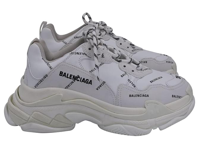 Balenciaga sale logo shoes